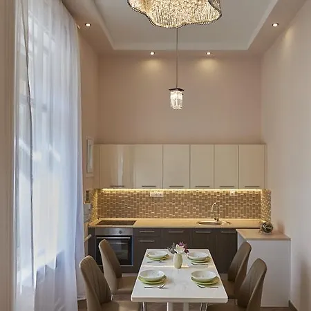 Falk Miksa Apartament *