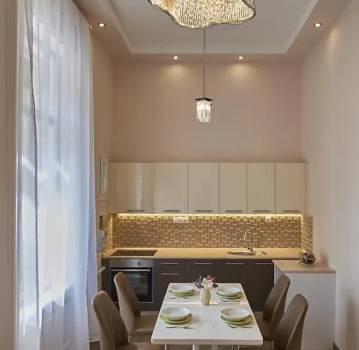 Falk Miksa Apartamento *