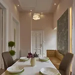 Falk Miksa *